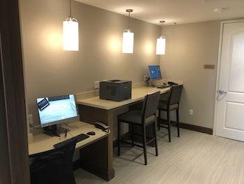 Staybridge - John Wayne Airport By Ihg Irvine